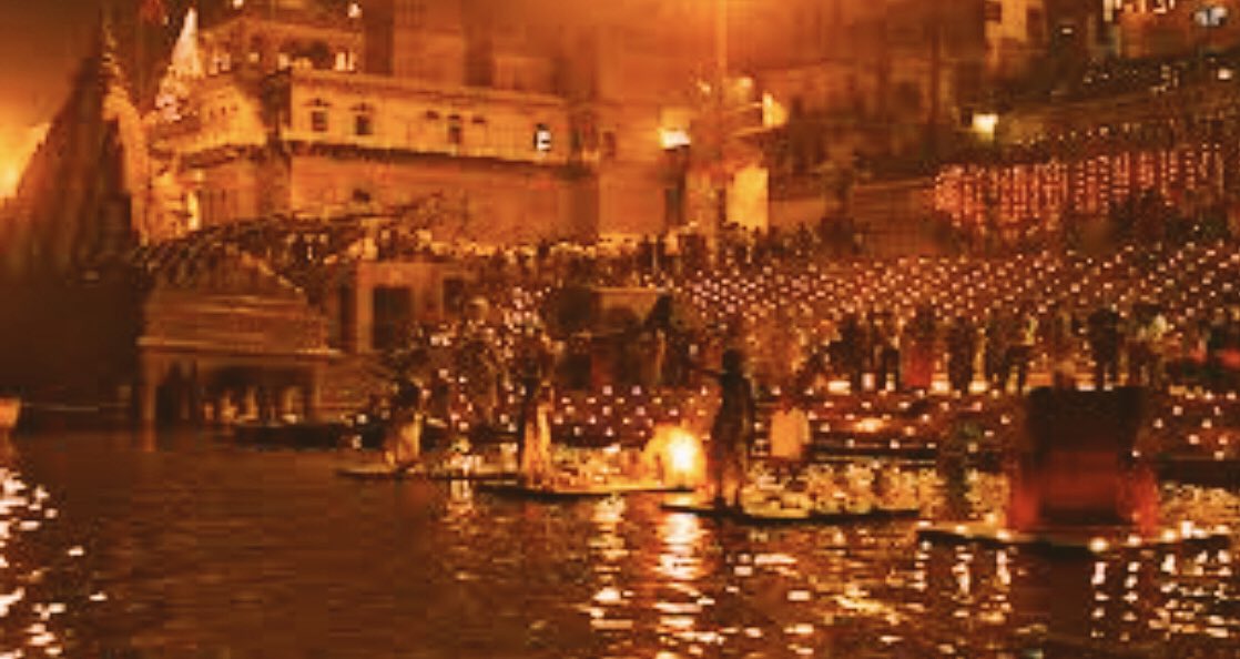  #DevDeepawali  #TripurariPurnima की समस्त भारतियों को अनेकों शुभकामनाएँ #KarthikPurnima Margashirsh Shukla PratipadaPerforming Tandav,Shiva burnt 3 cities of asur Tarakasur’s sons,Tarakah,Kamalaksh & Vidyutmali. Shiva,Tripurari/Tripurantakadescends to bathe in Ganga today