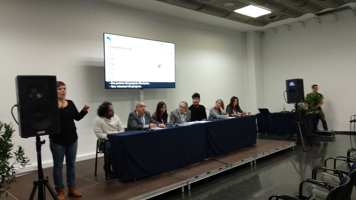 Taula3sector's tweet photo. 💡Quina és l'experiència innovadora que t'ha captivat més? En marxa les diferents taules de l'Speakers'Corner amb les entitats i els seus petits grans projectes com a protagonistes! 👌#6ècongrésTaula https://t.co/yA2jD5D8vn