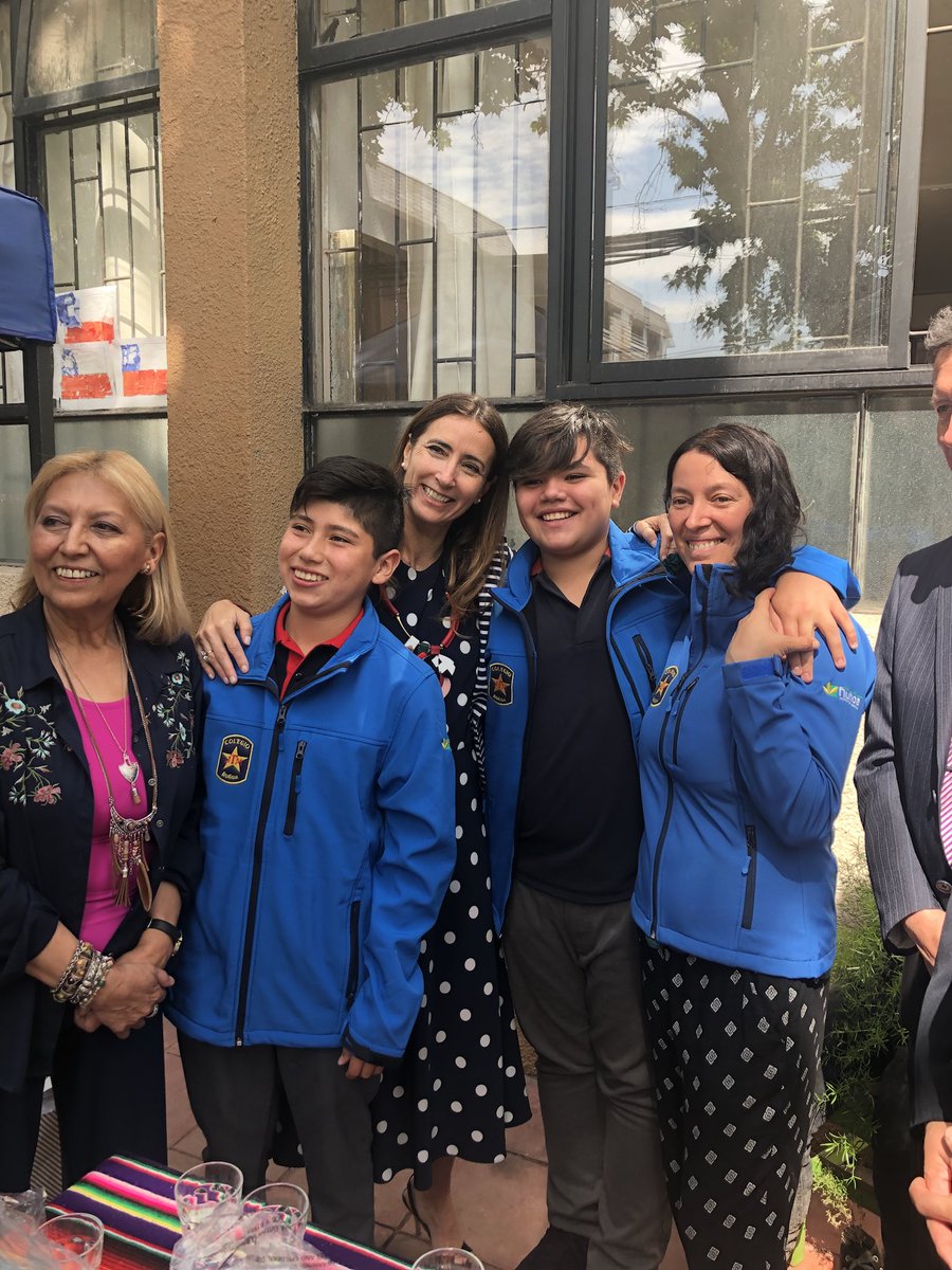 CarolaSchmidtZ's tweet photo. Este es el planeta en el que queremos vivir! Lucas y Hernán nos representarán en Taiwán en el “Be the ChangeConference”  Crearon un huerto escolar sustentable y con eso generaron un cambio en su escuela y en su comunidad! Nuevas generaciones por un Chile sustentable!  👏🏼 https://t.co/yKuuKbp7rJ