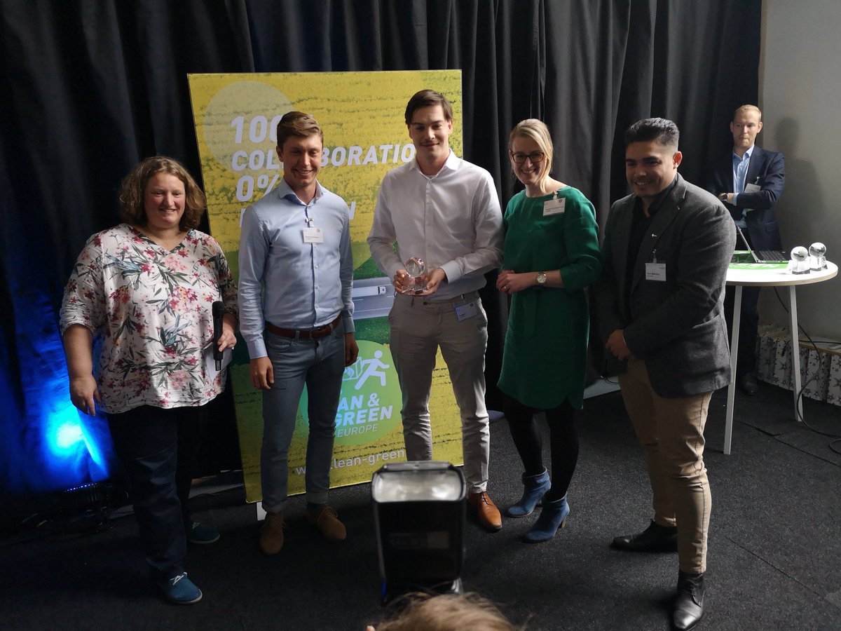 Lean_and_Green's tweet photo. Van harte gefeliciteerd @Coolblue_NL met het behalen van de @Lean_and_Green Star! 100% samenwerking, 0% emissies. #ClimateAction #logistics @TSLogistiek #Factor6 #Sustainability https://t.co/Z95WOgK6Pb