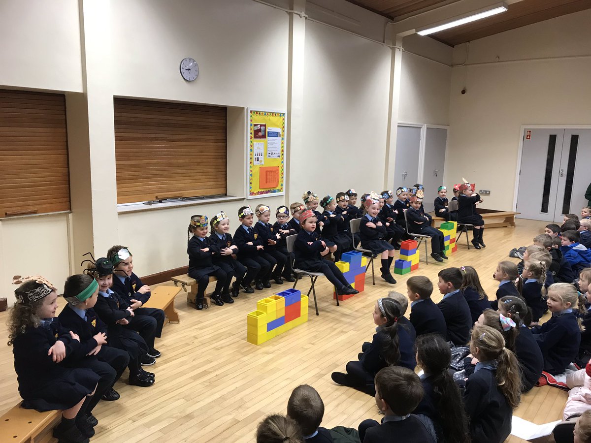 stcolmansps's tweet photo. Well done to all of Primary 1 today as they hosted their first ever whole school community assembly. Our @iqmaward assessor & all of our parents/children were greatly impressed at their retelling & rejigging of the Humpty Dumpty chronicles 🥚😊 #esags #nischools #superproud https://t.co/MYcdkD3isO