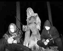 BlackMetalPage's tweet photo. #Moontower #blackmetal  https://t.co/zECXb76iOX https://t.co/whvYSqpyCx