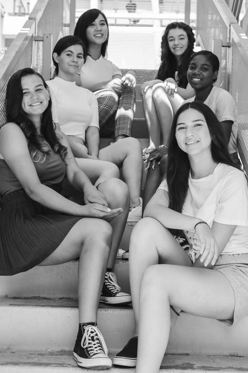 GirlsWhoCode's tweet photo. We're thankful for our Girls Who Code alumni and all of the girls who are changing the world every single day. 💛 https://t.co/3YZd69VhQq