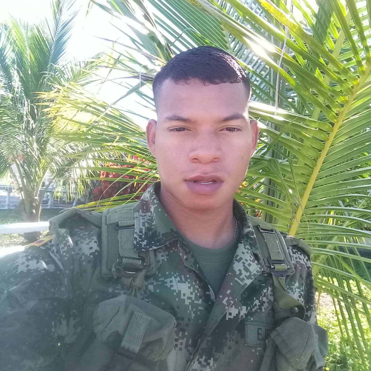 20Militar's tweet photo. #NuevaFotoDePerfil https://t.co/nwQowbc6ML
