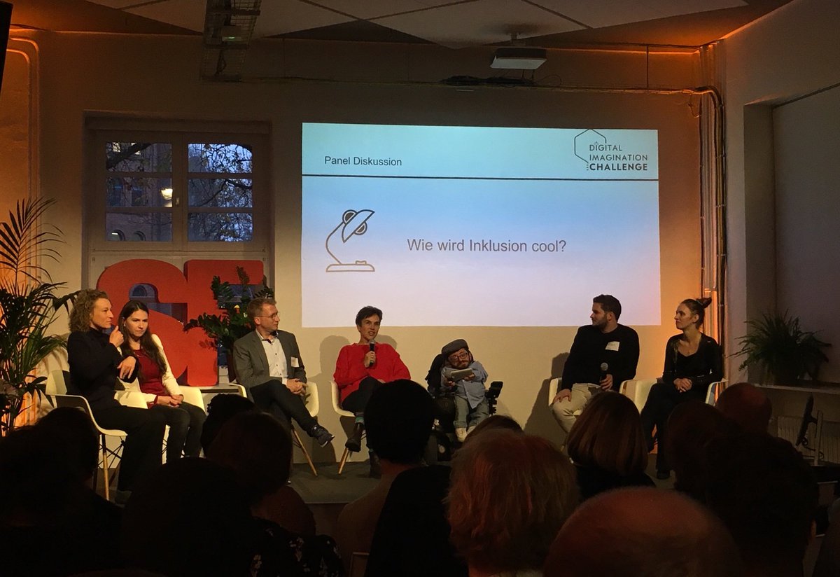 dzb_tech's tweet photo. „Digitale Lösungen für eine Gesellschaft, an der jede*r teilhaben kann“ unter diesem Motto findet heute der 2. Digital Imagination Award von @Unitymedia_News @ImpactHubBLN & @SOZIALHELDEN statt.
Daumendrücken für die 5 Finalisten - diesmal aus dem Zuschauerraum ;) #DIChallenge https://t.co/CsiACS2Id9