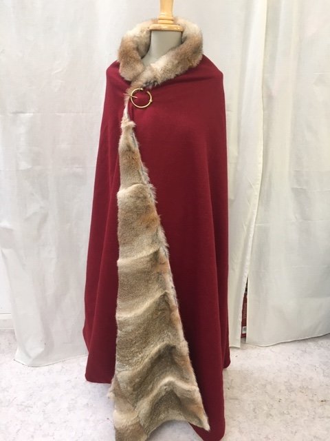 english_rabbit's tweet photo. The first @pastpleasures1 @ppcostume mantle produced with @english_rabbit plates - tell us what you think. #costume #costumes #larp https://t.co/eCzQZ6Gu9Q