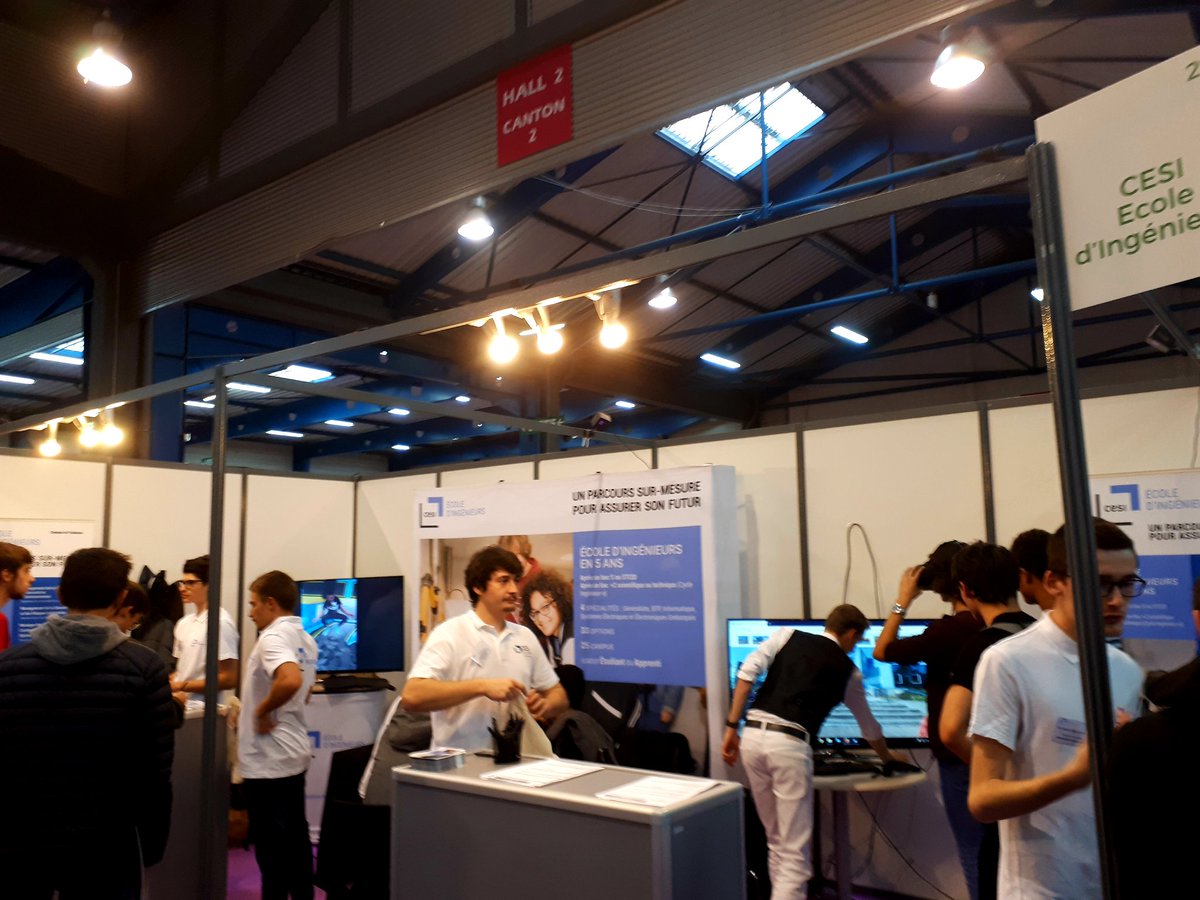 LucileDupin2's tweet photo. Qui de mieux que les étudiants @CESIingenieurs pour répondre à vos questions :) ? #infosup #ingenieurs #informatique #electronique https://t.co/RDpXqvOC7W