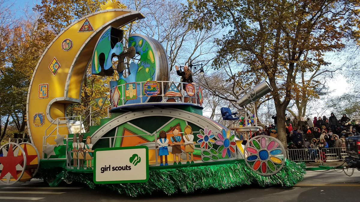 girlscouts tweet picture