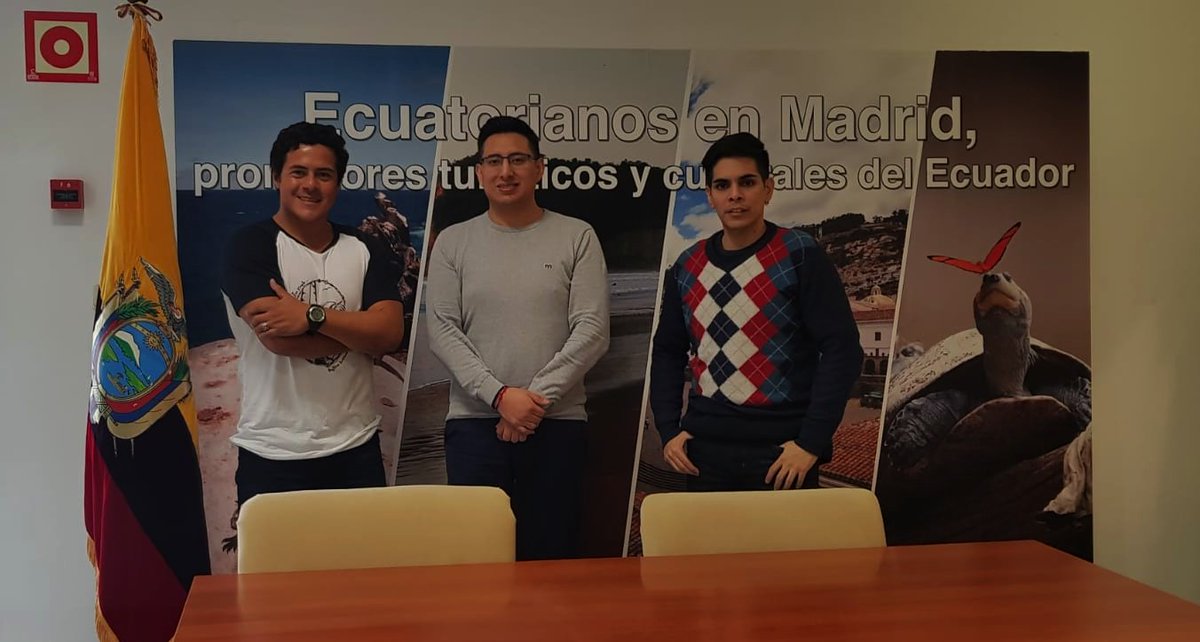 CECUMad's tweet photo. Recibimos la visita de #jóvenes #ecuatorianos con talento y grandes iniciativas. @JNucri @pabloun @felipevegadelac @CancilleriaEc https://t.co/QfPMrgpzfR