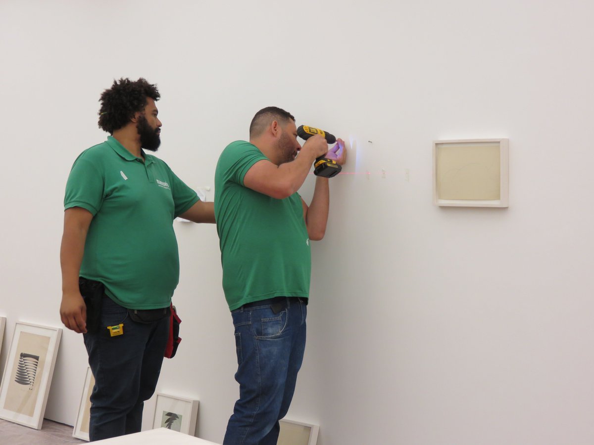 iacbrasil's tweet photo. Ontem a equipe da Manuseio Montagem e Produção Cultural e Grupo Alke desmontaram e transportaram as obras que estavam na exposição "Da figura à abstração geométrica" do @iacbrasil.
#IAC #iacbrasil #SP #arte #art #muba #belasartes #exposição #sampa #VilaMariana #Manuseio #Alke https://t.co/Q2Uf1yQbWd