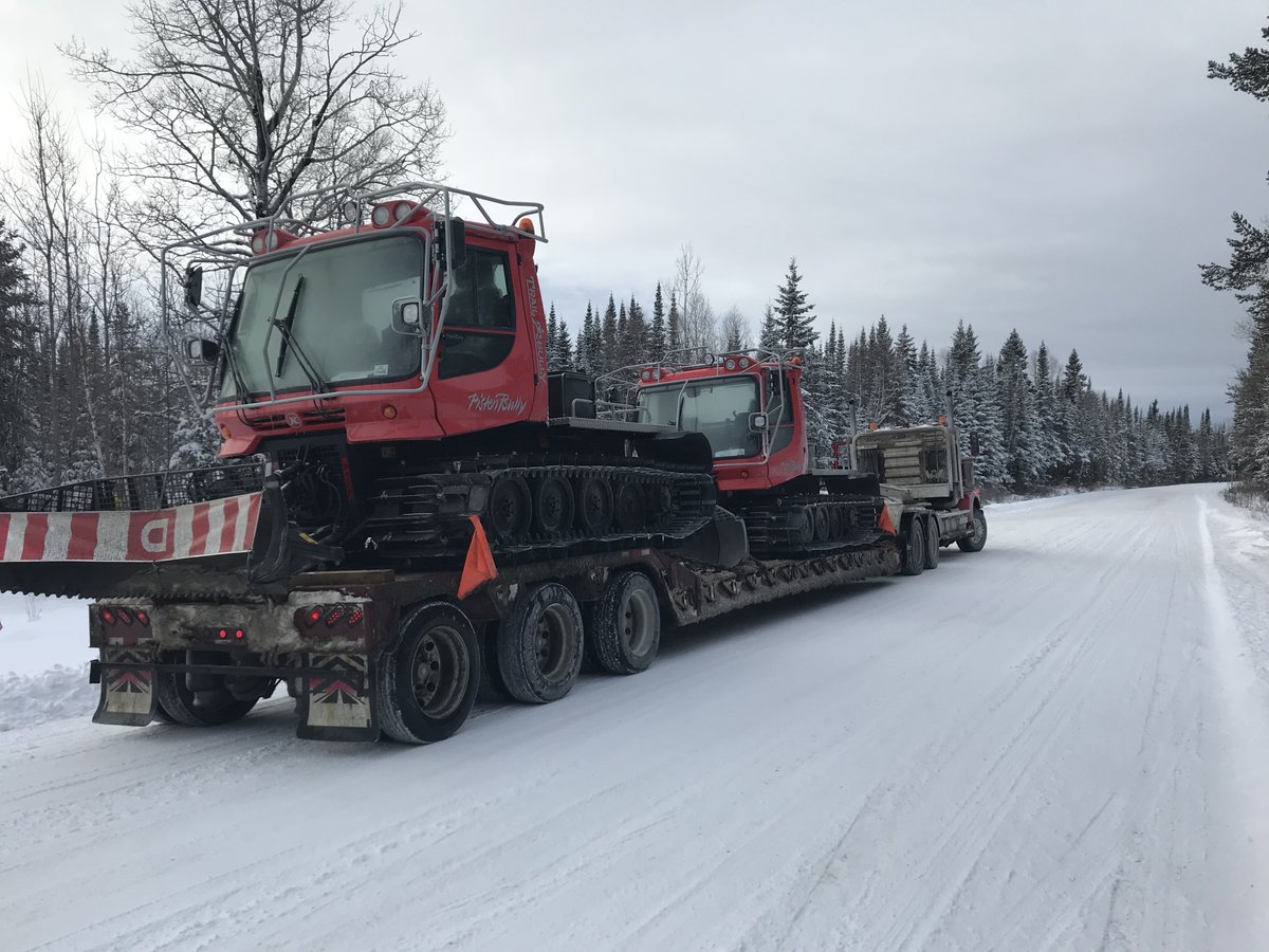 AlgomaSnoPlan's tweet photo. New Groomers rolling into the Algoma region. One for Wawa @TourismWawa the other for Dubreuilville @Twp_Dub https://t.co/qYzjkkdmRh