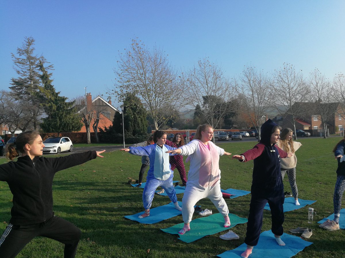 FormLavington's tweet photo. Yoga at lunchtime in pyjamas! #innerzen #breatheandrelax https://t.co/z49eHjAmno