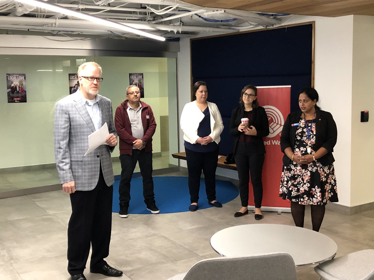 KuengAaron's tweet photo. James and Lakshmi kicking off our Employee Giving breakfast meeting...Large One bank attendance, very impactful speaker, amazing vibe in the room. We are ready to give back to our community! @UWLM https://t.co/GIQez7B0MT
