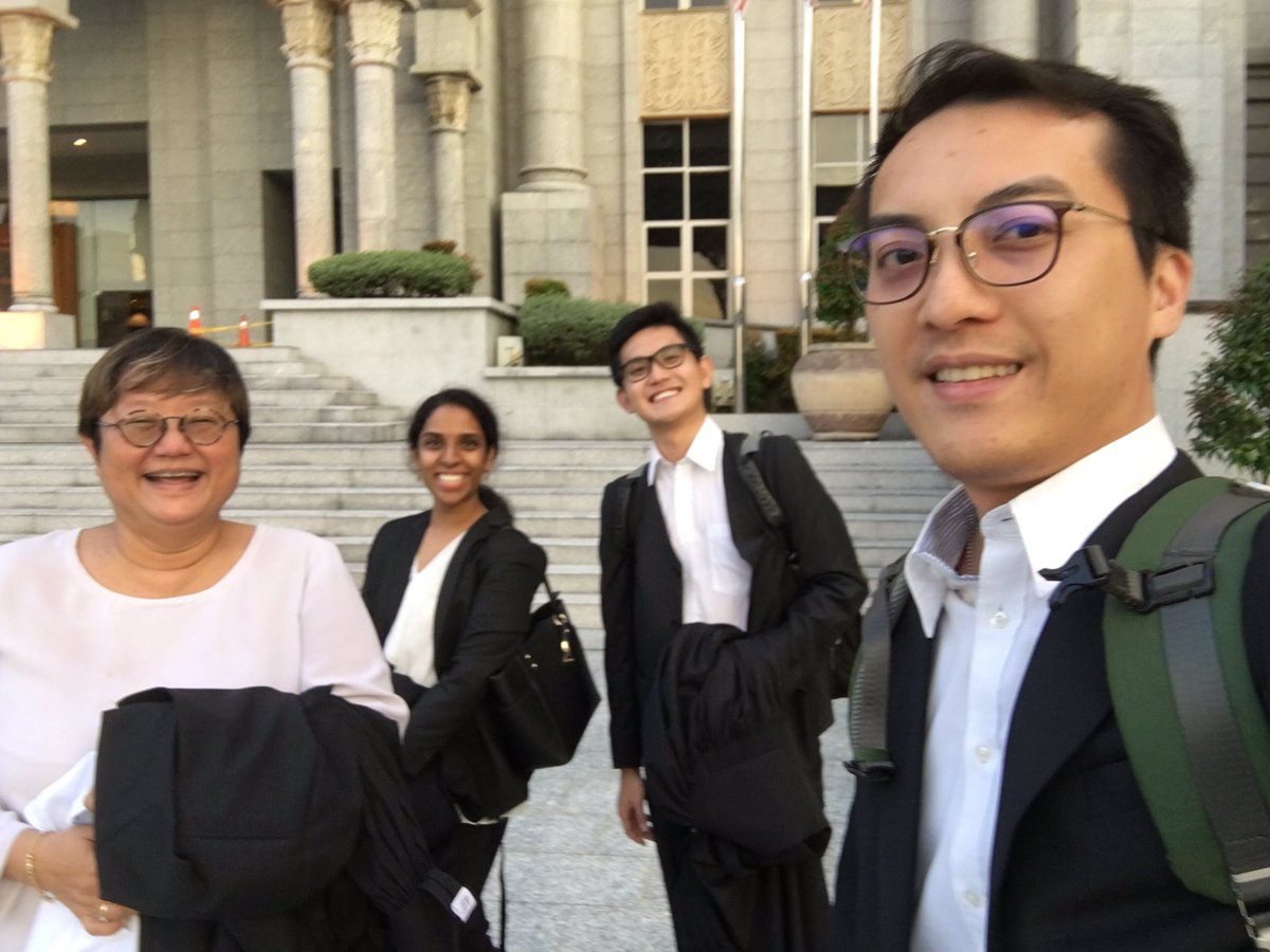 honeyean's tweet photo. It was an extraordinary day at the Court of Appeal. The way the judges handled the appeal was unprecedented, but it ended up with a consent order. #WinWin #WhenJudgesIntervene #PalaceOfJustice #Putrajaya #TeamTLP @mattwce @TakehoTay https://t.co/TSwi74QCtu