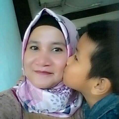 SalonikaMaria's tweet photo. Kiss  my honey https://t.co/bYKU6r0WkB