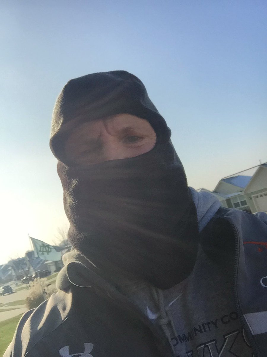 Pdcopeland22's tweet photo. Thank you for my health. I workout for my family, students, friends and all the other turkeys that can't. Please Find your time, research is correct....helps the body, mind and soul. #blessed #peinstructor https://t.co/lOTf1q1DIz