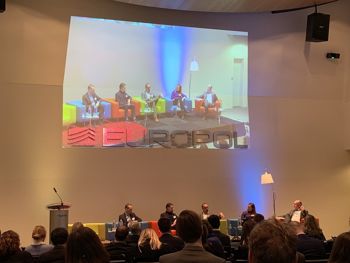 OskarGstrein's tweet photo. Listening to @cyberbaines & colleagues talking about #DarkWeb , #DeepWeb and the representation in #LEA work at #kill0sum conference. This is much more fun than originally expected, also bc @JanEllermann is chairing. https://t.co/KeVngNkp06