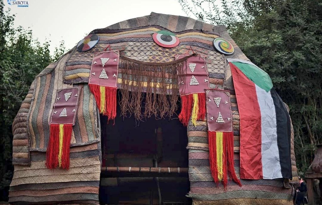 almaleekaah's tweet photo. المشغولات اليدوية التراثية السودانية قمة في الروعة والابداع والجمال كل شئ في الصور نسجته ايادي سودانية لتعبر عن عظمة الارث الثقافي السخي عبر التاريخ وحضارة كان السبق لها عبر الازمان..❤
الصور من معرض زهور الخريف في المقرن
بعدسة /sabota
#تعرف_عل��_السودان
#السودان
#suadn https://t.co/LX4NLMEuVL