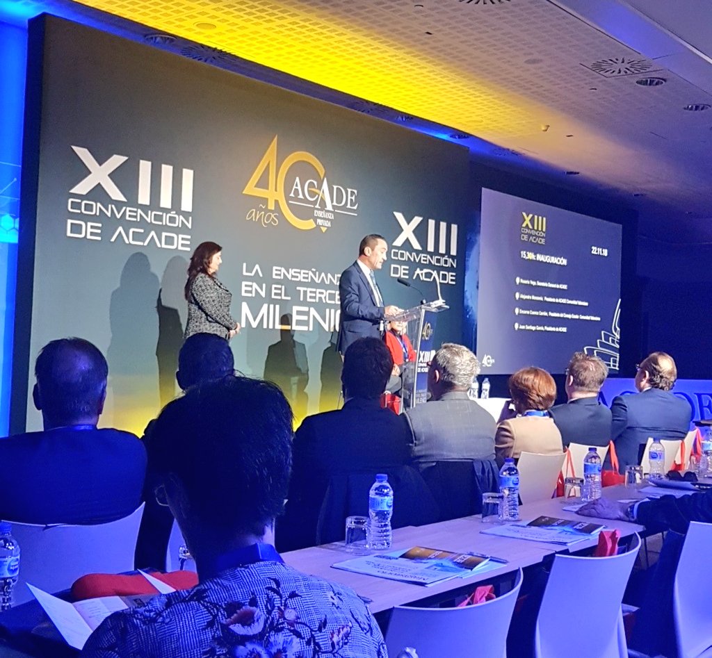 App_Colegios's tweet photo. Déscargate la app de @_acade para interactuar y hacer tus preguntas en su XIII Convención #eventosacade https://t.co/U4z0UUkxTj https://t.co/4iglAii6B9