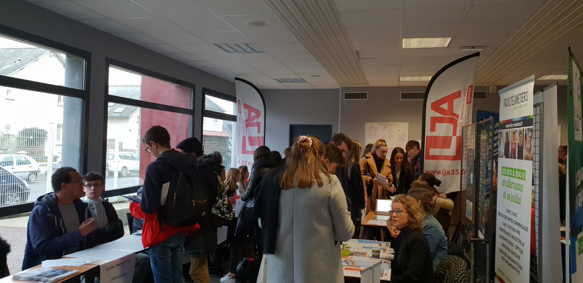lyceejarennes's tweet photo. Forum des formations Présence du Pôle Sup @lyceejarennes #btsci #btscom #btsgestion #btssam #btsesf #btstourisme #lyceejarennes #rennes #formation #education https://t.co/jdSCrTYGcw