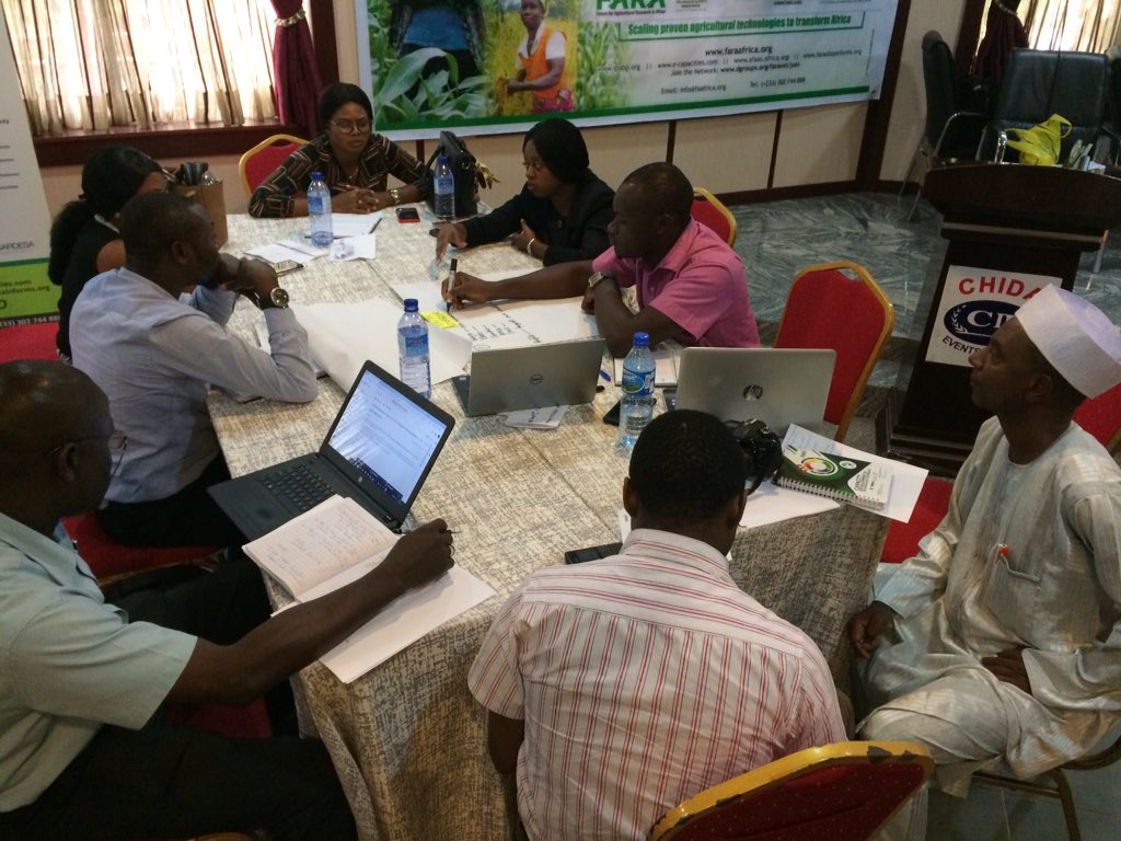 KrishanFARA's tweet photo. World cafe session #km4ard #km4dev by @FARAinfo @CORAFNews & @NifaasNigeria during #TAAT_CDTO Training of Trainers on how to engage with Commodity Compacts present in #Nigeria and strategy to engage with others later @IITA_CGIAR @Taat_Africa https://t.co/mA1JOok34M