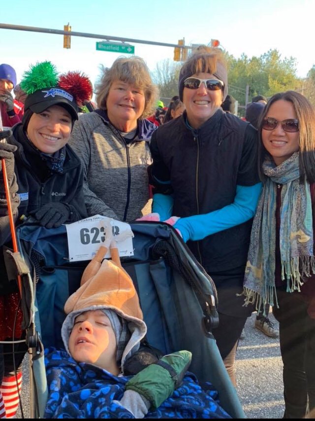 JaneJungPotter's tweet photo. Ellicott City Turkey Trot 5K 🦃 w/ Team Blake @GoTeamASA #togetherwefinish Thx @steph_blades HC Coordinator 💙 https://t.co/0TCWFPSAhJ