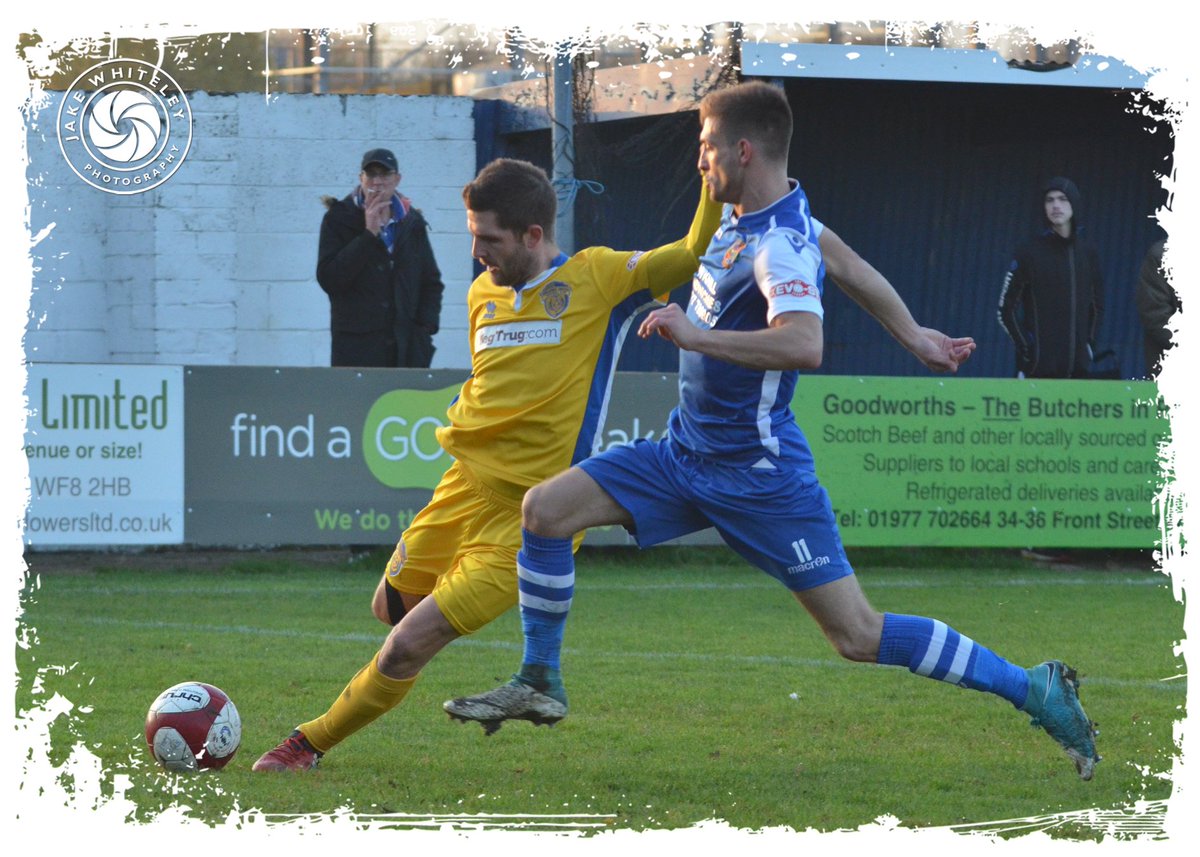 SpaldingUnited's tweet photo. First-half match-action: @PonteCollsFC v #Tulips (#NPLEvoStikEast, 17/11/18)... @duggan895 #ScottFloyd @spaff86 https://t.co/DEXpZOGnN8