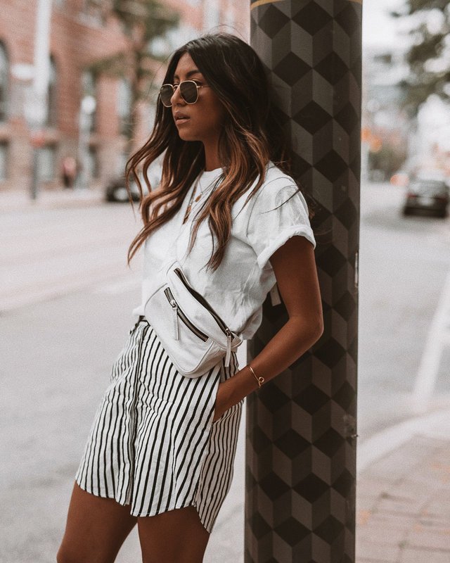 Trendtation's tweet photo. Tendencia riñonera, ¿sí o no?
#Trendsetters #Looks #KaylaSeah https://t.co/27aixJ6DfX https://t.co/jnryKLacck