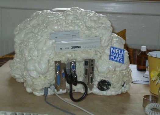 NaconFR's tweet photo. Alerte au PC en mousse #TeamNacon ! Tag un ami pour qui ce #TuningPC serait un #MustHave ! #PcDeRêve 🤣 https://t.co/hTdNRPDZhI