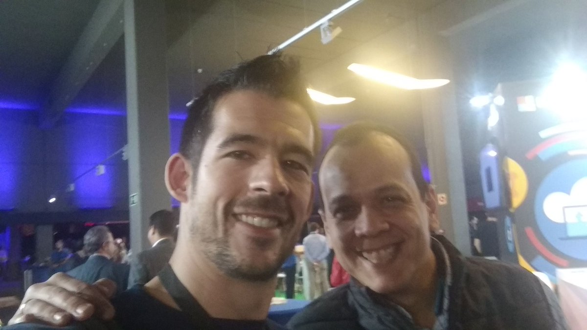 cmendibl3's tweet image. Con el crack de @Carlos_Lande A ver si me entero algo de #Blockchain #MSTechSummit
