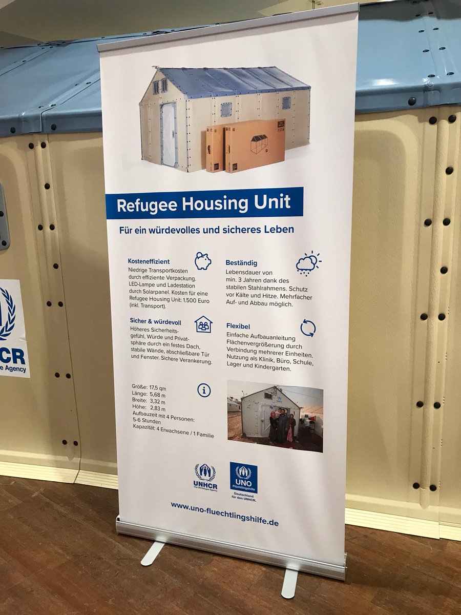 unoflucht's tweet photo. Sicher, innovativ - und in nur ein paar Stunden aufgebaut. 💪🔩Vorstellung unserer neuen Housing Unit auf dem deutschen Arbeitgebertag. #DAT2018 https://t.co/gXsSfmpz6N