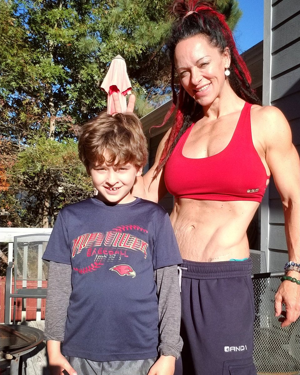 The_Chieftess's tweet image. Happy Harvest &amp;amp; Connection!

Today I am using #words, #traditions, &amp;amp; sentiments that

HONOR MY #SOUL!

In years past, I felt #drama, as a #vegan #NativeAmerican 

This year, we host #Harvest in honor of ALL Of #CREATION!

More: thechieftess.com/happy-harvest-…

I #LOVE YOU🙋
#TheChieftess