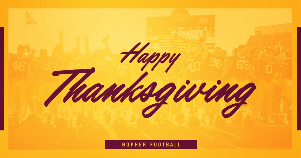 Happy Thanksgiving! Today is all about F.A.M.I.L.Y. 

#Gophers #SkiUMah #RTB