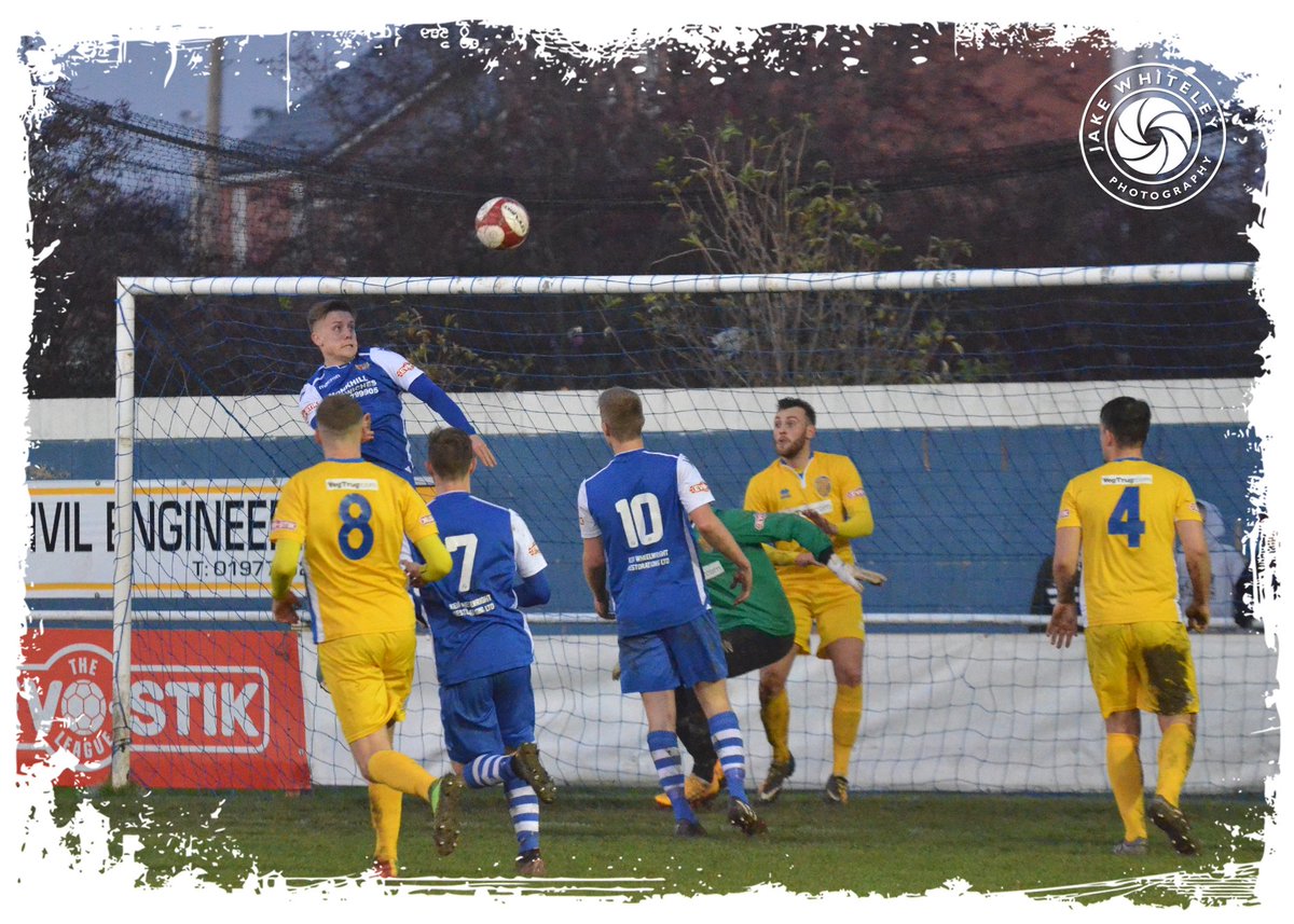 SpaldingUnited's tweet photo. Debutant #NickGuest comes close to opening his account; fingertip save (so he tells us; we believe him!) by @duggan895... @PonteCollsFC v #Tulips (#NPLEvoStikEast, 17/11/18)... https://t.co/lj1kcL3fNr