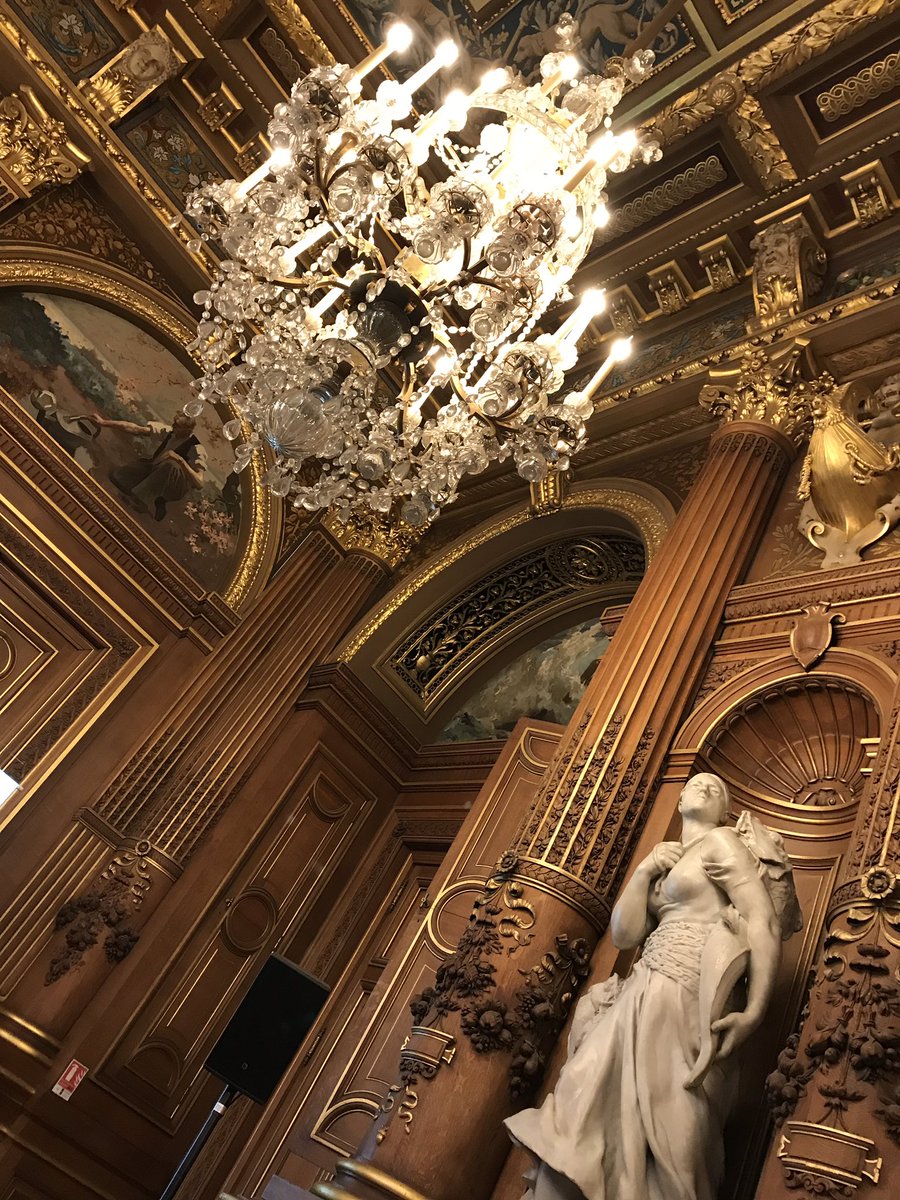 EPierreMarie's tweet photo. 23emes États Généraux d’@ElusContreSida à l’hôtel de ville de #Paris lutter encore &amp;toujours contre le #Sida avec et par la politique Un hommage à #ChristopheMichelRomero lui sera rendu Et bien sûr n’oubliez pas notre pétition... Signez 👉 https://t.co/IDkkKEmY1n… #sida #EgElcs https://t.co/inFrZ2qwTO