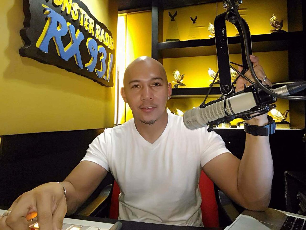 RX931's tweet photo. The weekend is almost here!
#Latenitetunes #newmusic #songsthatarefire
we always play'em here! w/ DJ Tom until 2am!
Which ones u want us to play now? #iamaMonster!
Call our #LateniteLuvQ hotline for your #LuvQuestions!
#TipOfTheTom is the guide for u to become a better luver! https://t.co/q57xqNIlx2