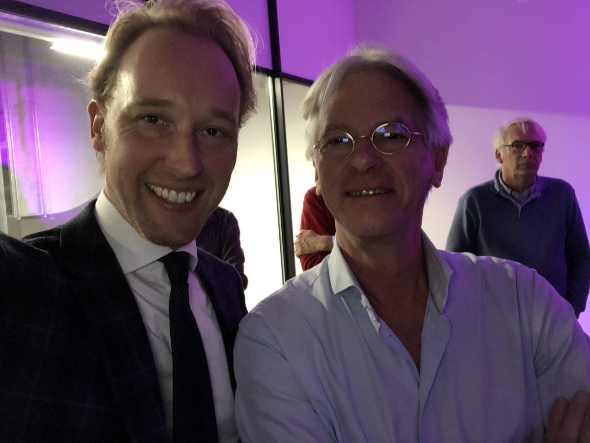 Ver_Kences's tweet photo. Gefeliciteerd @SJHTEnschede met jullie 50 jarig bestaan. Leuke verhalen over het ontstaan en een inspirerende vooruitblik naar de toekomst. Namens @StichtingKences en @sshxl nog vele jaren sociale #studentenhuisvesting gewenst. #SJHT #Kences https://t.co/Il1rGRIh3w