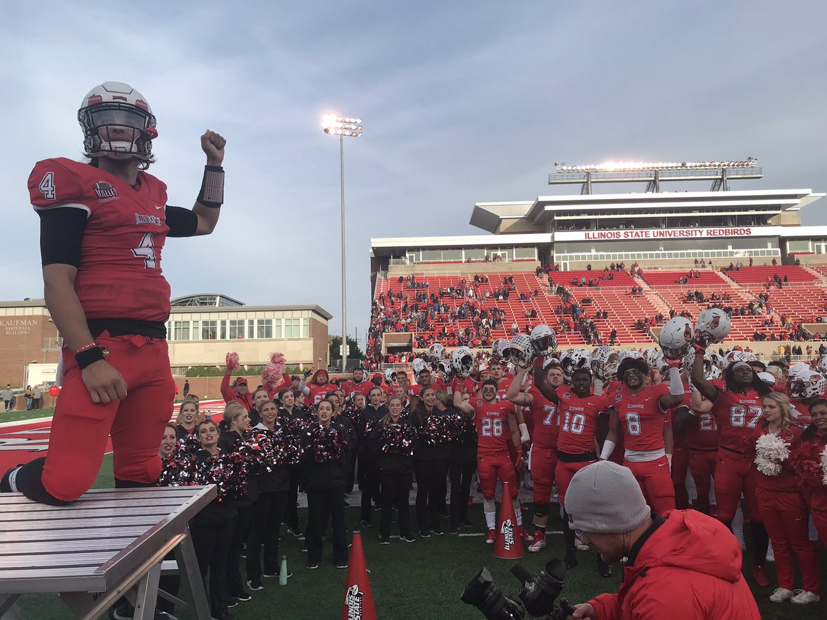 RedbirdFB's tweet photo. Today, we are thankful for all our students, fans, band, cheerleaders and supporters who #BackTheBirds 🦃🍁🥧 https://t.co/GoEidGhE0i