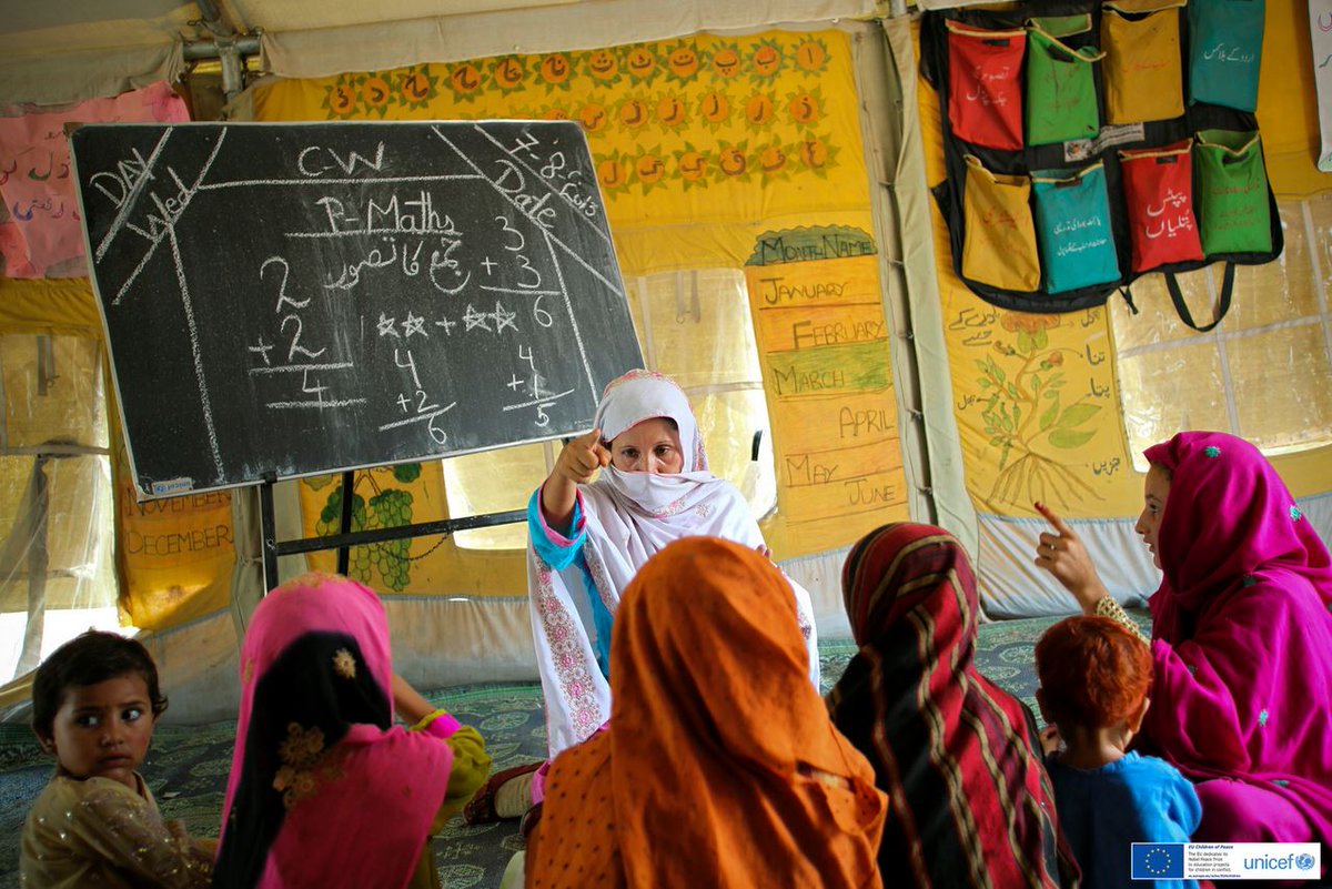 EU_UNGeneva's tweet photo. Invitation: When Education Becomes a Victim of Conflict - #PreventingLostGenerations. Panel debate next Friday 30 Nov at @IHEID w @StylianidesEU @RefugeesChief @ShireenYacoub @KevinAtSave @norragjoost  https://t.co/L0iGpw9fjE https://t.co/vgL1N4HfR4