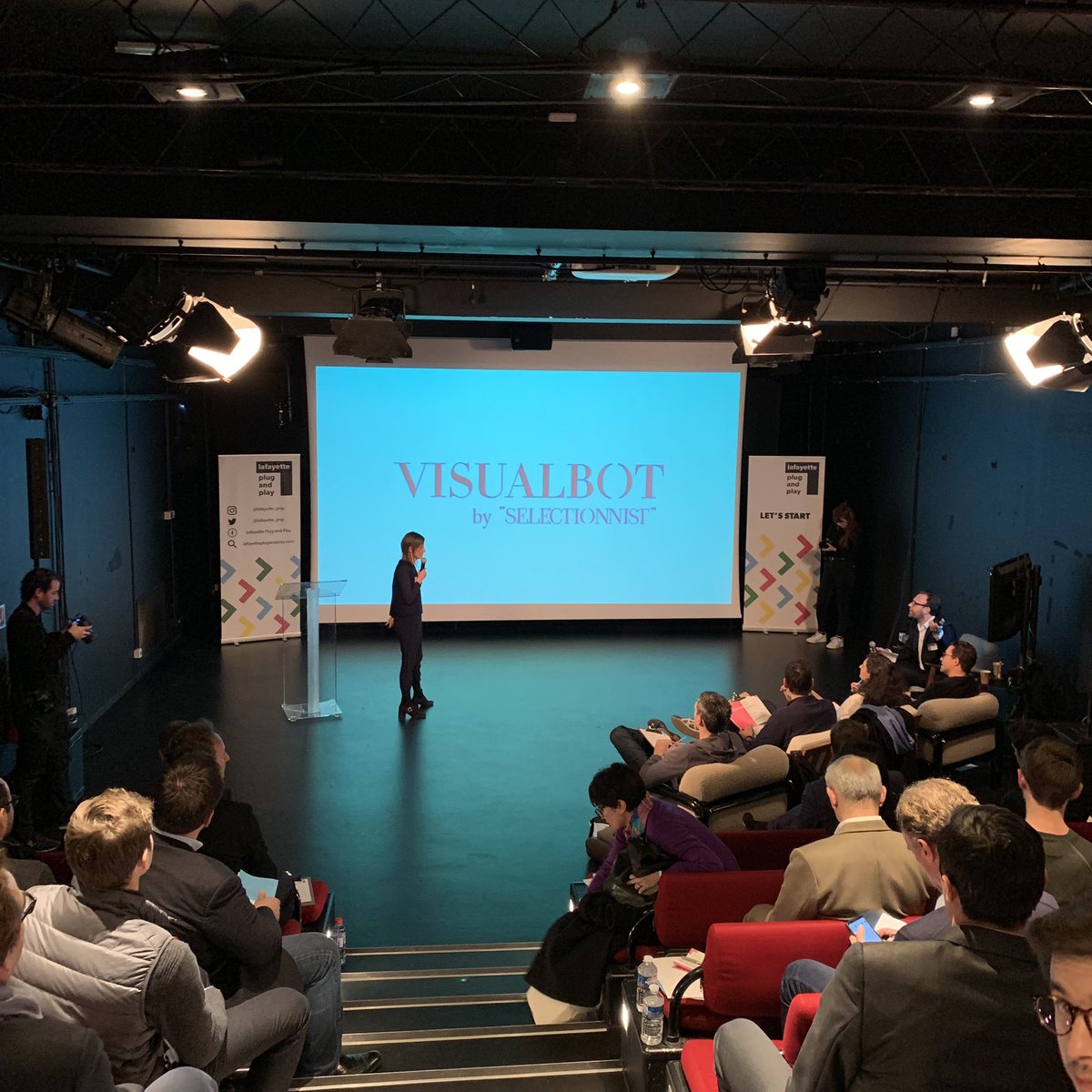 lafayette_pnp's tweet image. Live: @VisualBot_ pitching in front of the audience of #LPnPExpoday