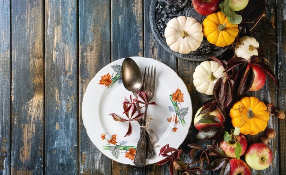 Connect4Climate's tweet photo. Happy #Thanksgiving!
Hosting a Thanksgiving dinner for friends and family can be an overwhelming task. Here's how to host a zero-waste Thanksgiving dinner: https://t.co/19JyQqK16k #Solutions4Climate https://t.co/6iKaQfRyx1