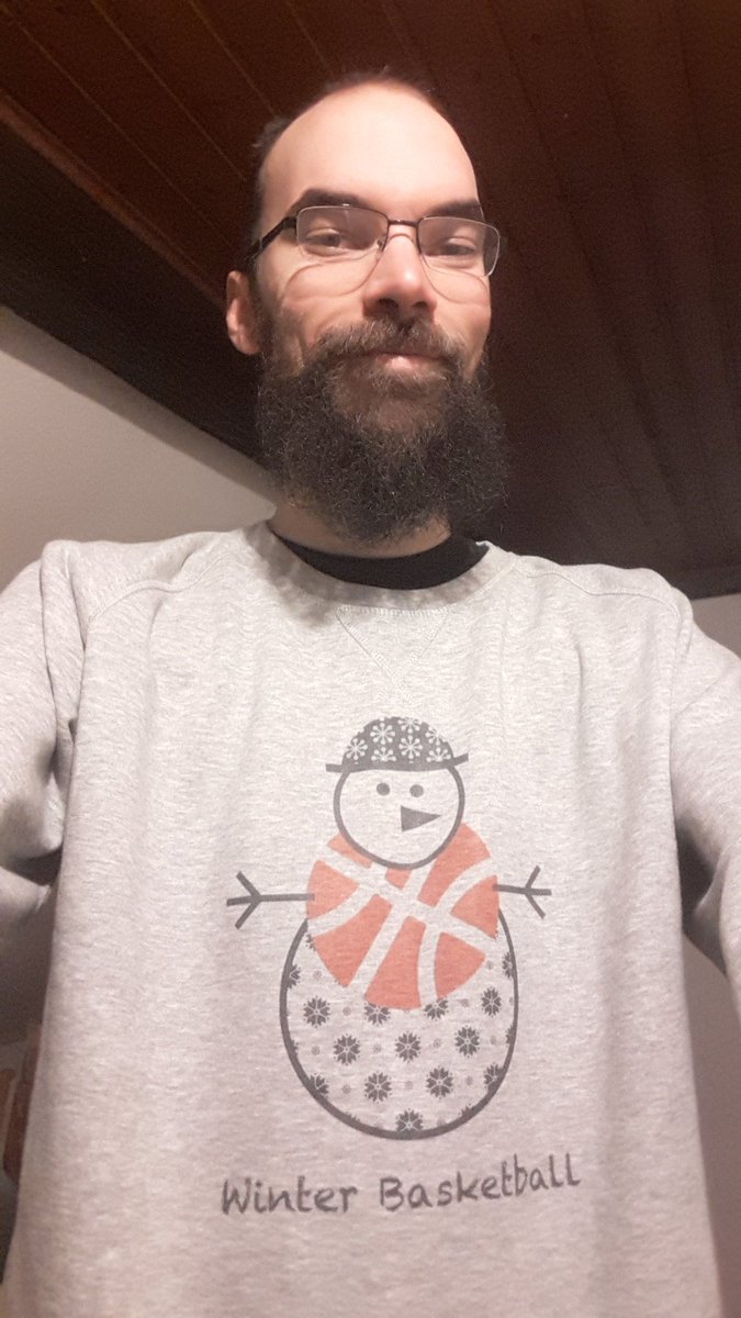 Thias2T's tweet photo. Paré pour l'hiver !
Merci le @LadyhoopShop https://t.co/LkoLcgqt37