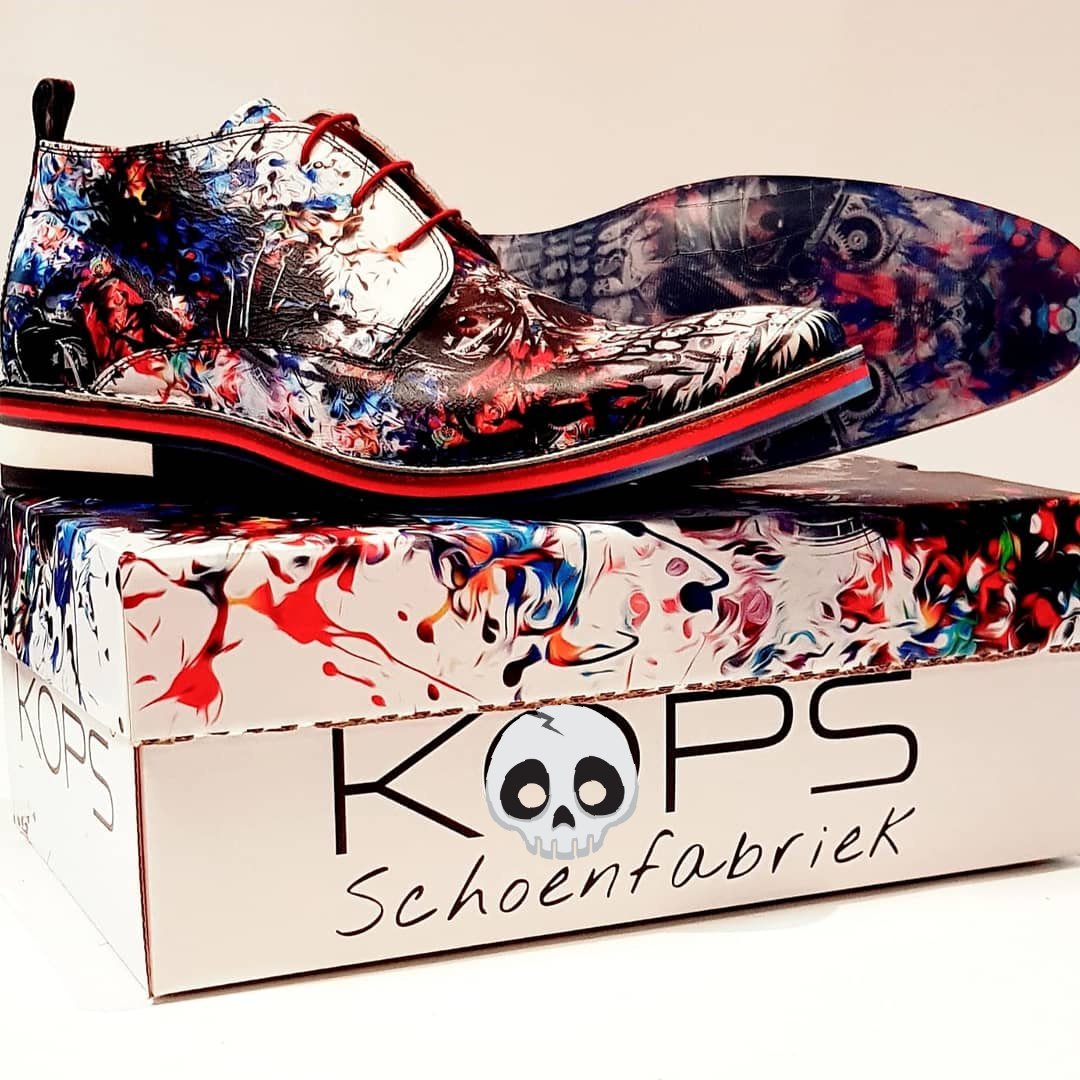 #TattooModel#art#shoes#we design for you.#echte#mannenschoenen#email
 Carlokops@handmade-shoes.nl