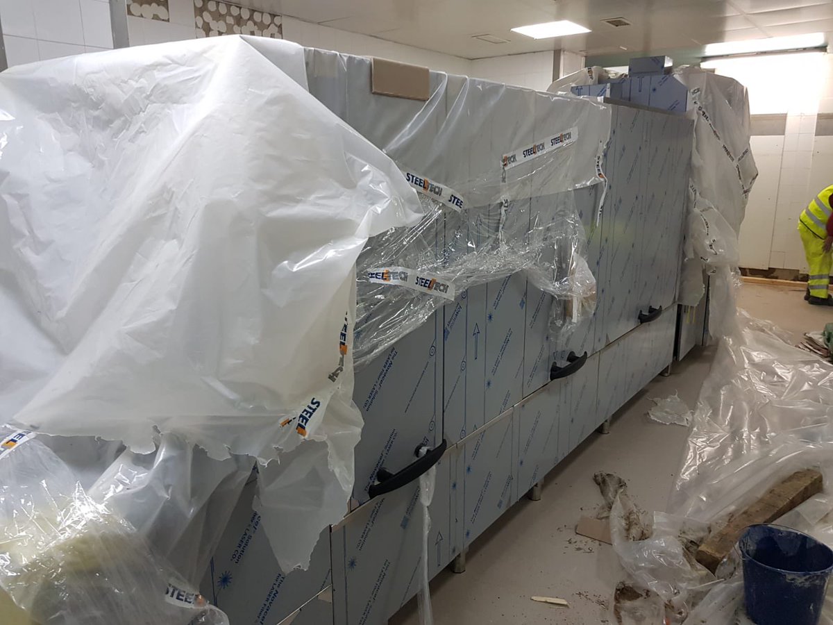 LagainSAT's tweet photo. ¡Comenzamos las obras del tren de lavado 💦🍽 de #Electrolux del Hospital de #Jaén!
 #electroluxprofessional https://t.co/BhzYAQlav5