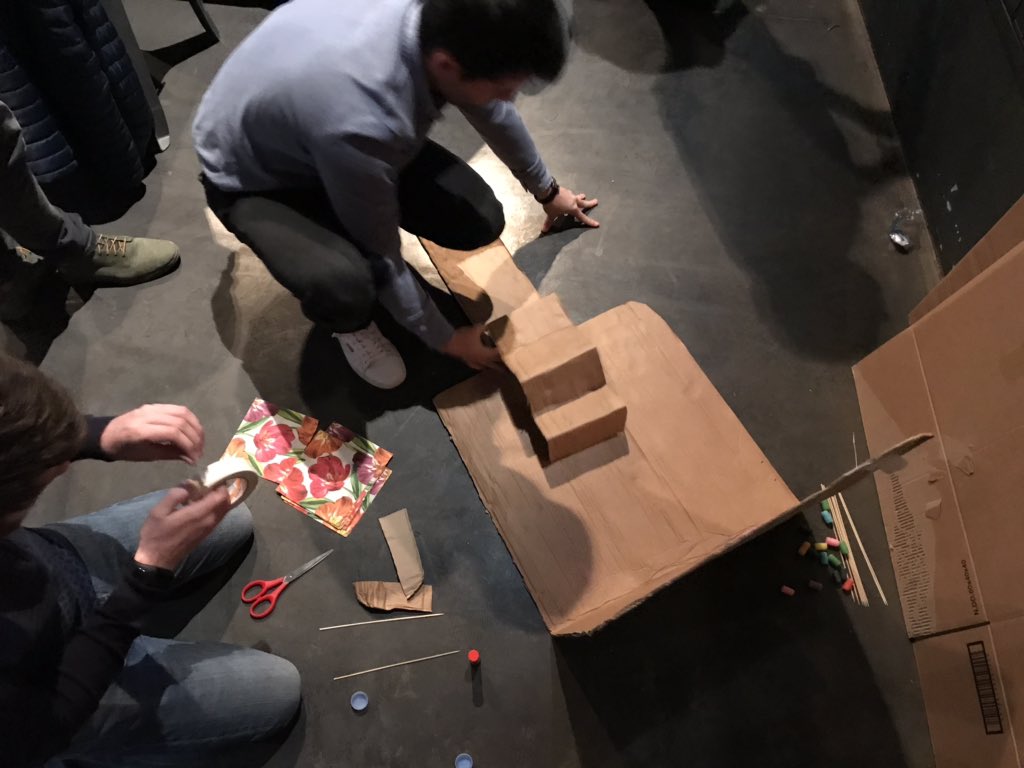 v_dargenne's tweet photo. Les lauréats du forum collaboratif cluster senior sur le bien vieillir dans son logement. Quand étudiants et seniors collaborent ça envoie du lourd en créativité et en solutions!
Accompagnement et animation by @yncrea_hdf #adicode https://t.co/KSr4cZ6vNk
