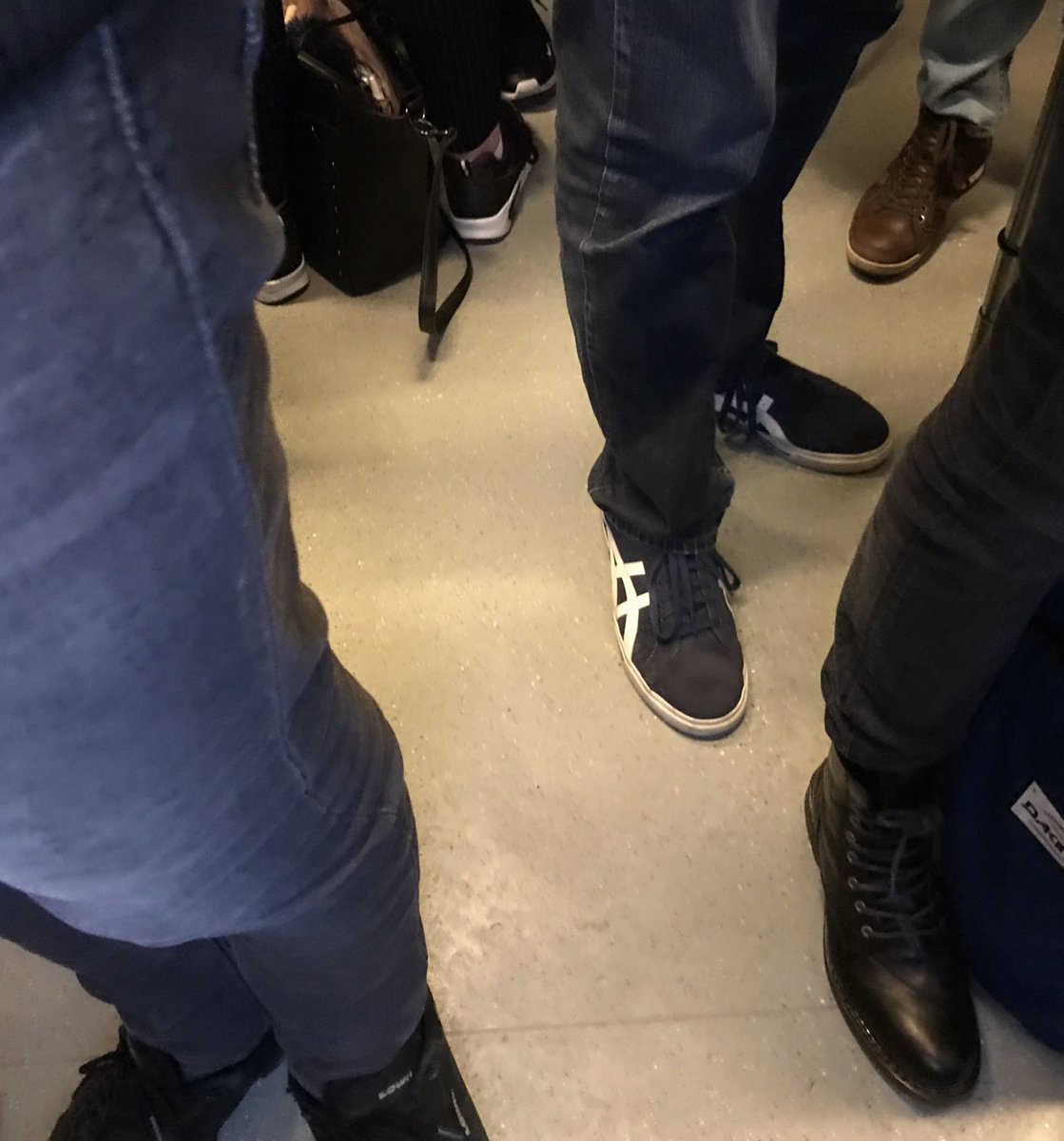 Again this morning train from Lunetten 8:42 direction Woerden súper full! Please make a report again. <a href="/NS_online/">NS online</a> Thanks and have a nice evening!