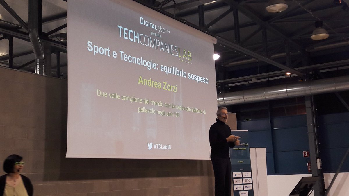 Digital360Hub's tweet photo. #TCLab18 ci avviciniamo alla conclusione di questa ricca giornata con l'intervento di @zorrozorzi, due volte campione del mondo di pallavolo, con lo speech "Sport e Tecnologie: equilibrio sospeso" https://t.co/wpIn8QZVhm