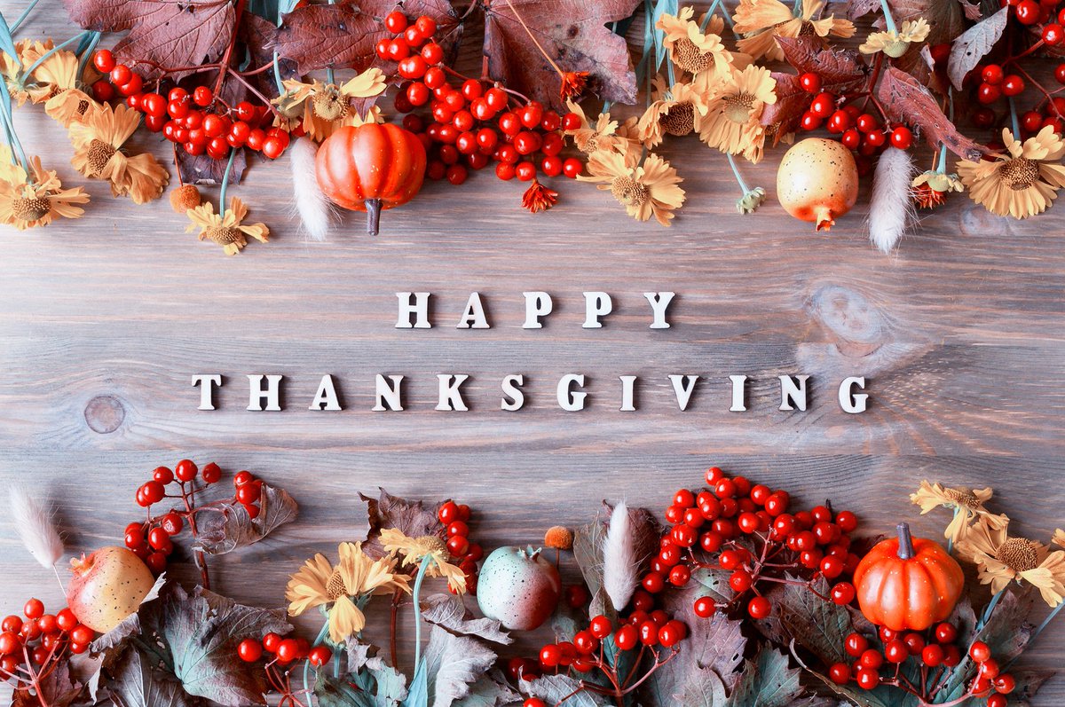We're sending warm Thanksgiving wishes to our families and yours. https://t.co/wTs6OeFSiD