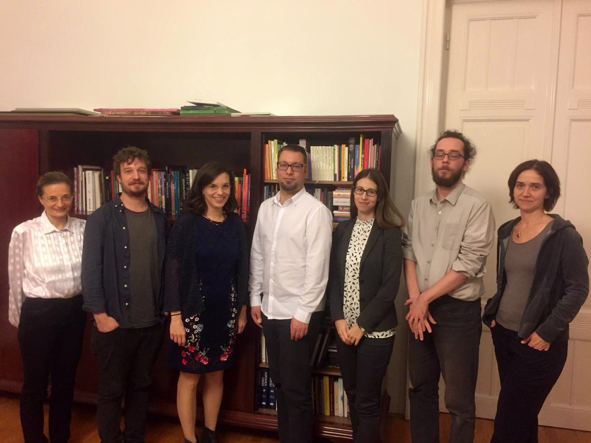 reginarusz's tweet photo. Abschied von unserem Praktikanten Florian. Danke für die gute Zusammenarbeit und die tolle Unterstützung #teamwork #acfbudapest https://t.co/P9iKUZaUTb