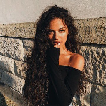 IG: fash_.threads_ tweet media